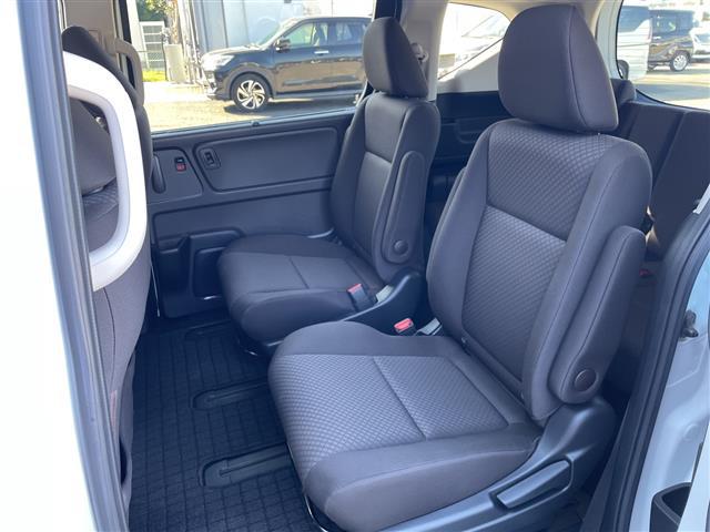 フリード G 純正ナビ 両側パワースライドドア ホンダセンシング クルーズコントロール 前側ドライブレコーダー バックカメラ シートヒーター ETC スマートキー LEDヘッドライト オートライト 衝突軽減システム(28枚目)