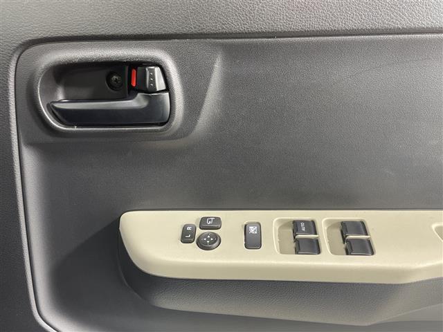 アルト Ｓ　デュアルセンサーブレーキサポート　社外７インチＳＤナビ　シートヒーター　バックカメラ　ＥＴＣ　ＢＳＭ　アイドリングストップ　オートライト　電動格納ミラー　フロアマット　スペアキー　取扱説明書　保証書（17枚目）