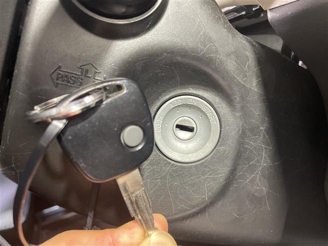 アルト Ｓ　デュアルセンサーブレーキサポート　社外７インチＳＤナビ　シートヒーター　バックカメラ　ＥＴＣ　ＢＳＭ　アイドリングストップ　オートライト　電動格納ミラー　フロアマット　スペアキー　取扱説明書　保証書（19枚目）