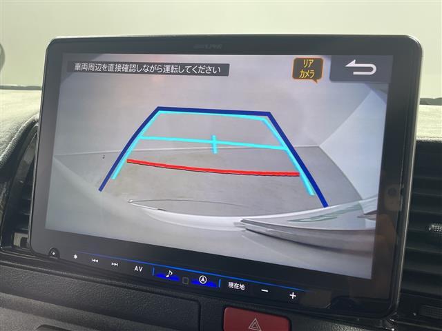 ハイエースバン 　ＡＬＰＩＮＥ１１インチナビ　ＴＲＤバンパーフォグ　ＴＲＤマットガード　ワンオーナー　ドラレコ前後　デジタルインナーミラー　バックカメラ　ハーフレザーシート　スペアキー　フロアマット　社外ＡＷ　禁煙車（3枚目）