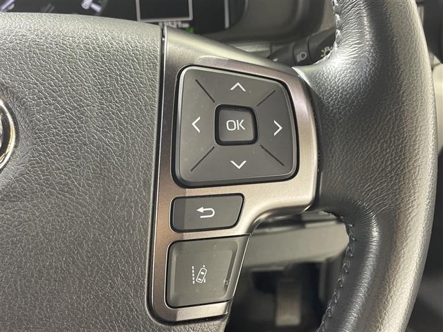 ハイエースバン 　ＡＬＰＩＮＥ１１インチナビ　ＴＲＤバンパーフォグ　ＴＲＤマットガード　ワンオーナー　ドラレコ前後　デジタルインナーミラー　バックカメラ　ハーフレザーシート　スペアキー　フロアマット　社外ＡＷ　禁煙車（11枚目）