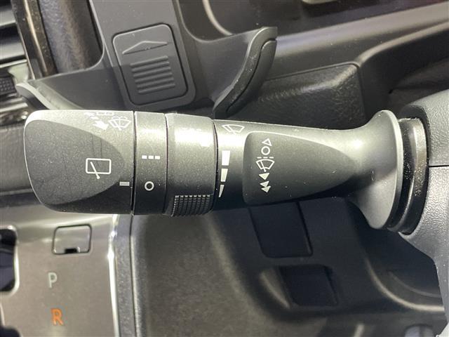 ハイエースバン 　ＡＬＰＩＮＥ１１インチナビ　ＴＲＤバンパーフォグ　ＴＲＤマットガード　ワンオーナー　ドラレコ前後　デジタルインナーミラー　バックカメラ　ハーフレザーシート　スペアキー　フロアマット　社外ＡＷ　禁煙車（18枚目）