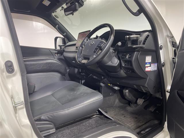 ハイエースバン 　ＡＬＰＩＮＥ１１インチナビ　ＴＲＤバンパーフォグ　ＴＲＤマットガード　ワンオーナー　ドラレコ前後　デジタルインナーミラー　バックカメラ　ハーフレザーシート　スペアキー　フロアマット　社外ＡＷ　禁煙車（23枚目）