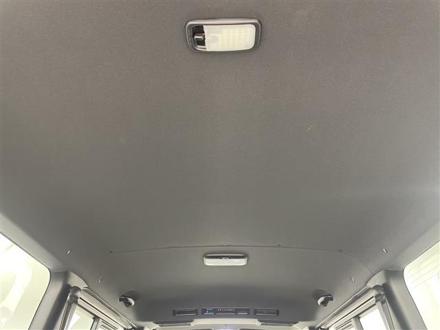 ハイエースバン 　ＡＬＰＩＮＥ１１インチナビ　ＴＲＤバンパーフォグ　ＴＲＤマットガード　ワンオーナー　ドラレコ前後　デジタルインナーミラー　バックカメラ　ハーフレザーシート　スペアキー　フロアマット　社外ＡＷ　禁煙車（27枚目）