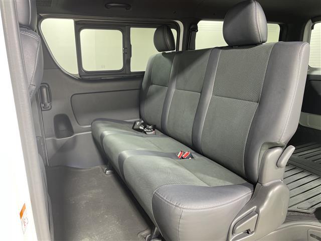 ハイエースバン 　ＡＬＰＩＮＥ１１インチナビ　ＴＲＤバンパーフォグ　ＴＲＤマットガード　ワンオーナー　ドラレコ前後　デジタルインナーミラー　バックカメラ　ハーフレザーシート　スペアキー　フロアマット　社外ＡＷ　禁煙車（28枚目）