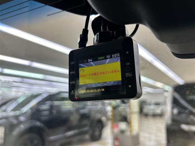 安心の全車保証付き！（※部分保証、国産車は納車後３ヶ月、輸入車は納車後１ヶ月の保証期間となります）。その他長期保証（有償）もご用意しております！※長期保証を付帯できる車両には条件がございます。