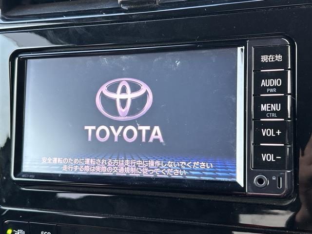 プリウス Ｓツーリングセレクション　純正７型ナビ　Ｂカメラ　モデリスタエアロ　合皮シート　シートヒーター　トヨタセーフティセンスＰ　ＥＴＣ　ＬＥＤ　フォグランプ　スマートキー　純１７ＡＷ　追従クルコン　ＬＤＡ　ＰＣＳ　マット　スペアキー（11枚目）
