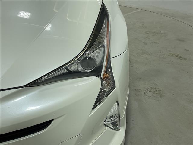 プリウス Ｓツーリングセレクション　純正７型ナビ　Ｂカメラ　モデリスタエアロ　合皮シート　シートヒーター　トヨタセーフティセンスＰ　ＥＴＣ　ＬＥＤ　フォグランプ　スマートキー　純１７ＡＷ　追従クルコン　ＬＤＡ　ＰＣＳ　マット　スペアキー（39枚目）