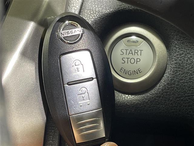 ノート メダリスト　純正７インチナビ　アラウンドビューモニター　ハーフレザーシート　フロアマット　フォグランプ　オートライト　電動格納ミラー　スマートキー　純正１４インチＡＷ　　プッシュスタート　Ｂｌｕｅｔｏｏｔｈ（17枚目）