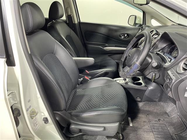 ノート メダリスト　純正７インチナビ　アラウンドビューモニター　ハーフレザーシート　フロアマット　フォグランプ　オートライト　電動格納ミラー　スマートキー　純正１４インチＡＷ　　プッシュスタート　Ｂｌｕｅｔｏｏｔｈ（21枚目）