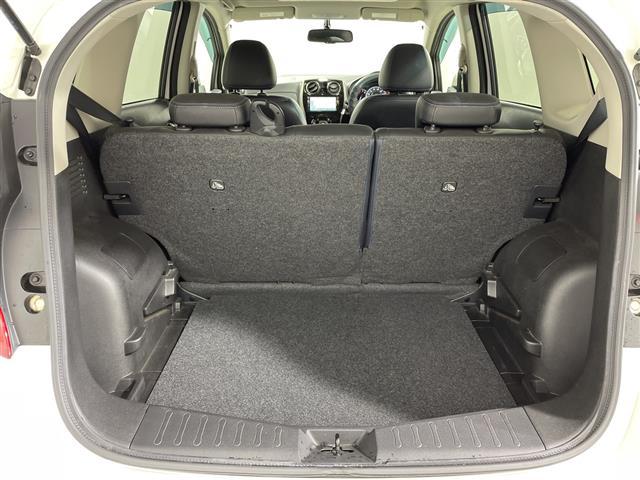 ノート メダリスト　純正７インチナビ　アラウンドビューモニター　ハーフレザーシート　フロアマット　フォグランプ　オートライト　電動格納ミラー　スマートキー　純正１４インチＡＷ　　プッシュスタート　Ｂｌｕｅｔｏｏｔｈ（24枚目）