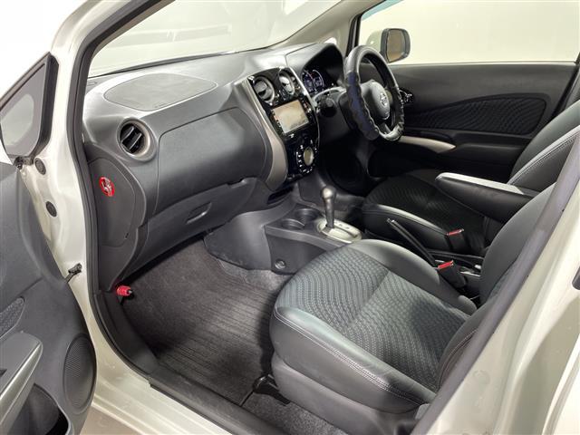 ノート メダリスト　純正７インチナビ　アラウンドビューモニター　ハーフレザーシート　フロアマット　フォグランプ　オートライト　電動格納ミラー　スマートキー　純正１４インチＡＷ　　プッシュスタート　Ｂｌｕｅｔｏｏｔｈ（29枚目）