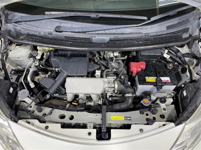 ノート メダリスト　純正７インチナビ　アラウンドビューモニター　ハーフレザーシート　フロアマット　フォグランプ　オートライト　電動格納ミラー　スマートキー　純正１４インチＡＷ　　プッシュスタート　Ｂｌｕｅｔｏｏｔｈ（42枚目）