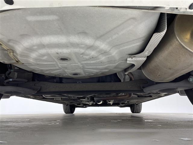 ノート メダリスト　純正７インチナビ　アラウンドビューモニター　ハーフレザーシート　フロアマット　フォグランプ　オートライト　電動格納ミラー　スマートキー　純正１４インチＡＷ　　プッシュスタート　Ｂｌｕｅｔｏｏｔｈ（43枚目）