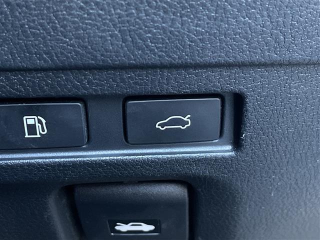 ＥＳ ＥＳ３００ｈ　Ｆスポーツ　純正１２．３インチナビ　セーフティシステムプラス　ＴＲＤエアロ　ＴＲＤマフラー　サンルーフ　デジタルインナーミラー　ドラレコ　ＢＳＭ　ＥＴＣ　ＬＥＤ　ヘッドアップディスプレイ　メモリー付きパワーシート（10枚目）