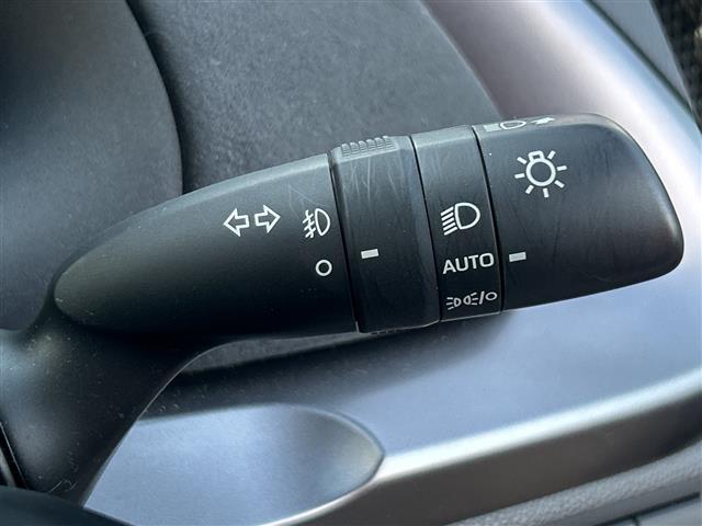 アクア GRスポーツ 純正10.5DA ナビ 全方位カメラ BSM LED ETC2.0 フルセグ 専用ハーフレザー 専用ステアリング ドラレコ セーフティセンス 追従クルコン 純正17AW フォグ スマートキー(21枚目)