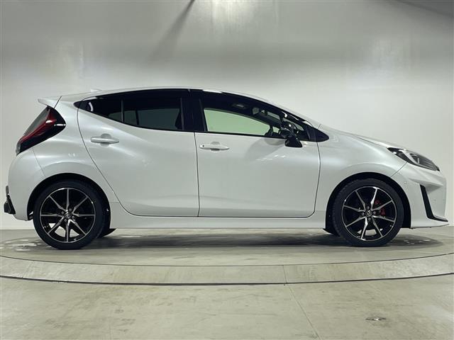 アクア GRスポーツ 純正10.5DA ナビ 全方位カメラ BSM LED ETC2.0 フルセグ 専用ハーフレザー 専用ステアリング ドラレコ セーフティセンス 追従クルコン 純正17AW フォグ スマートキー(38枚目)