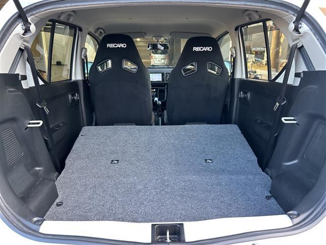 アルトワークス ベースグレード　純正７インチＳＤナビ　純正ＲＥＣＡＲＯシート　バックカメラ　ＥＴＣ　スマートキー　純正１５インチＡＷ　フォグランプ　オートライト　スペアキー　フロアマット　保証書　革巻きステアリング　ＨＩＤライト（25枚目）