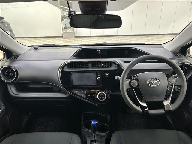 アクア Ｓ　純正ナビ　トヨタセーフティセンス　ＥＴＣ２．０　ＬＥＤライト　ドラレコ　バックカメラ　フロアマット　スペアキー　スマートキー　オートマチックハイビーム　ウィンカーミラー　フォグランプ　車線逸脱警報（2枚目）