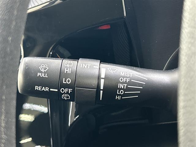 アクア Ｓ　純正ナビ　トヨタセーフティセンス　ＥＴＣ２．０　ＬＥＤライト　ドラレコ　バックカメラ　フロアマット　スペアキー　スマートキー　オートマチックハイビーム　ウィンカーミラー　フォグランプ　車線逸脱警報（17枚目）