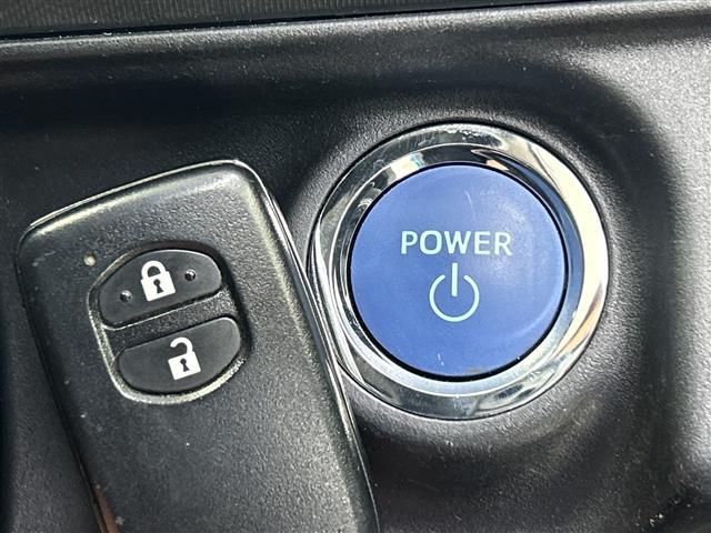 アクア Ｓ　純正ナビ　トヨタセーフティセンス　ＥＴＣ２．０　ＬＥＤライト　ドラレコ　バックカメラ　フロアマット　スペアキー　スマートキー　オートマチックハイビーム　ウィンカーミラー　フォグランプ　車線逸脱警報（19枚目）