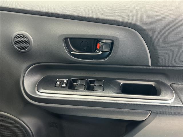 アクア Ｓ　純正ナビ　トヨタセーフティセンス　ＥＴＣ２．０　ＬＥＤライト　ドラレコ　バックカメラ　フロアマット　スペアキー　スマートキー　オートマチックハイビーム　ウィンカーミラー　フォグランプ　車線逸脱警報（20枚目）