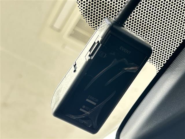 アクア Ｓ　純正ナビ　トヨタセーフティセンス　ＥＴＣ２．０　ＬＥＤライト　ドラレコ　バックカメラ　フロアマット　スペアキー　スマートキー　オートマチックハイビーム　ウィンカーミラー　フォグランプ　車線逸脱警報（21枚目）