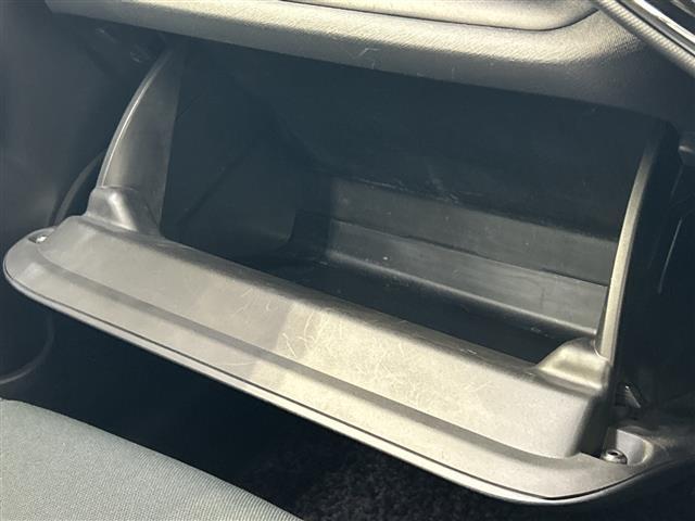 アクア Ｓ　純正ナビ　トヨタセーフティセンス　ＥＴＣ２．０　ＬＥＤライト　ドラレコ　バックカメラ　フロアマット　スペアキー　スマートキー　オートマチックハイビーム　ウィンカーミラー　フォグランプ　車線逸脱警報（22枚目）