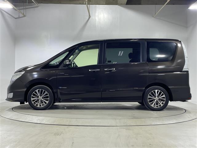 セレナ ハイウェイスターＳ－ＨＶアドバンスドセーフティパック　純正ナビ　全周囲カメラ　両側パワースライドドア　クルーズコントロール　スペアキー１本　純正フロアマット　コーナーセンサー　ＬＥＤヘッドライト　オートライト　レーンキープアシスト　純正１６インチＡＷ（34枚目）