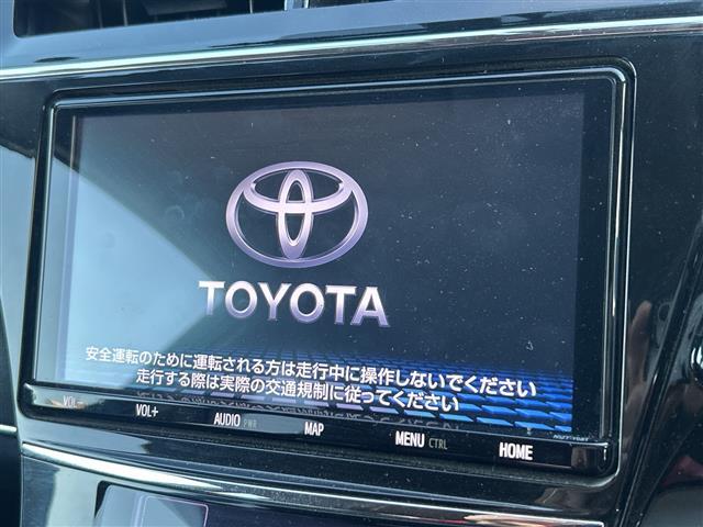 プリウスアルファ Ｓツーリングセレクション・ＧＲスポーツ　純正９インチＳＤナビ　バックカメラ　ＥＴＣ　ドラレコ　ＬＥＤヘッドライト　スマートキー　純正１８インチＡＷ　　ハーフレザーシート　フォグ＆リアフォグランプ　スペアキー　取扱説明書　専用大径マフラー（12枚目）