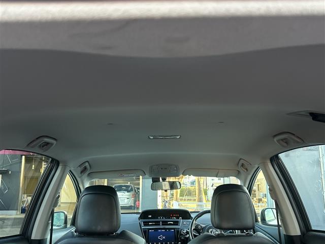 プリウスアルファ Ｓツーリングセレクション・ＧＲスポーツ　純正９インチＳＤナビ　バックカメラ　ＥＴＣ　ドラレコ　ＬＥＤヘッドライト　スマートキー　純正１８インチＡＷ　　ハーフレザーシート　フォグ＆リアフォグランプ　スペアキー　取扱説明書　専用大径マフラー（27枚目）