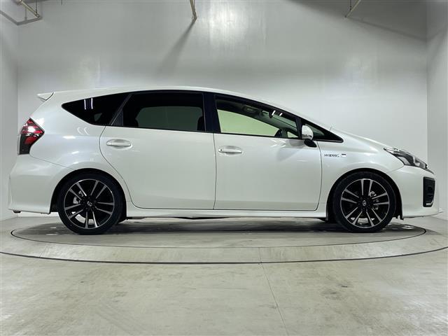 プリウスアルファ Ｓツーリングセレクション・ＧＲスポーツ　純正９インチＳＤナビ　バックカメラ　ＥＴＣ　ドラレコ　ＬＥＤヘッドライト　スマートキー　純正１８インチＡＷ　　ハーフレザーシート　フォグ＆リアフォグランプ　スペアキー　取扱説明書　専用大径マフラー（37枚目）