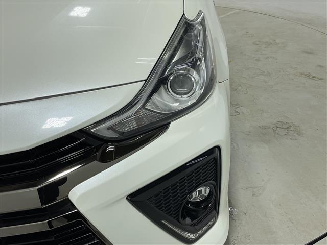 プリウスアルファ Ｓツーリングセレクション・ＧＲスポーツ　純正９インチＳＤナビ　バックカメラ　ＥＴＣ　ドラレコ　ＬＥＤヘッドライト　スマートキー　純正１８インチＡＷ　　ハーフレザーシート　フォグ＆リアフォグランプ　スペアキー　取扱説明書　専用大径マフラー（39枚目）