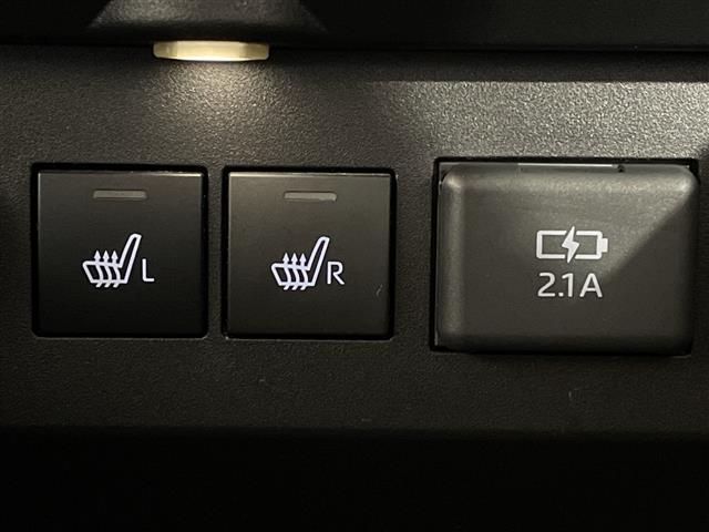 ライズ Ｚ　純正７型ナビ　Ｂカメラ　スマートアシスト　アダプティブクルーズコントロール　ＡＣ１００Ｖ電源　シートヒーター　前後コーナーセンサー　Ｂｌｕｅｔｏｏｔｈ　ＴＶ　ＬＥＤヘッドライト　ビルトインＥＴＣ２．０（4枚目）