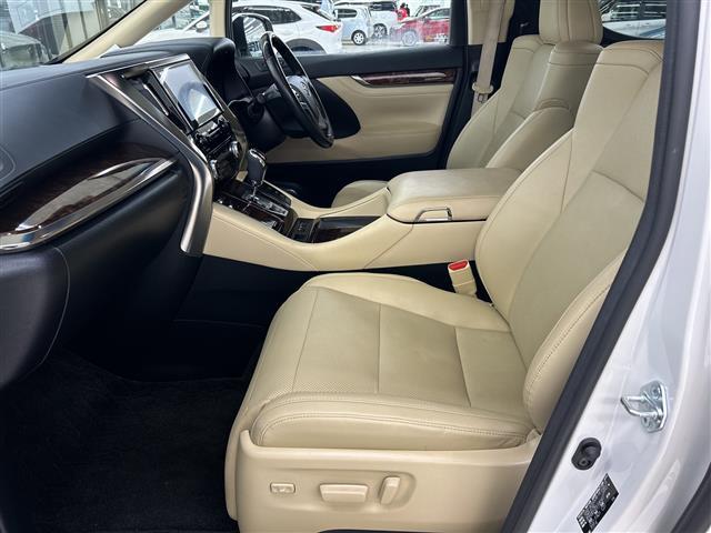 ヴェルファイアハイブリッド Ｖ　Ｌエディション　純正ＤＡ　ツインムーンルーフ　ドラレコ前後　トヨタセーフティセンス　追従クルコン　バックカメラ　ＥＴＣ　ＬＥＤ　両側パワースライドドア　ステアリングヒーター　スマートキー　フロアマット　シートヒーター（31枚目）