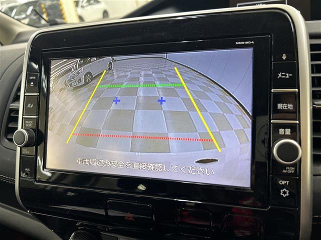 セレナ ハイウェイスター　プロパイロットエディション　純正９インチＳＤナビ　両側パワースライド　後席モニター　プロパイロット　バックカメラ　ＬＥＤ　ＥＴＣ　スマートキー　追従クルコン　純正１６インチＡＷ　オートライト　フロアマット　スペアキー　取扱説明書（3枚目）