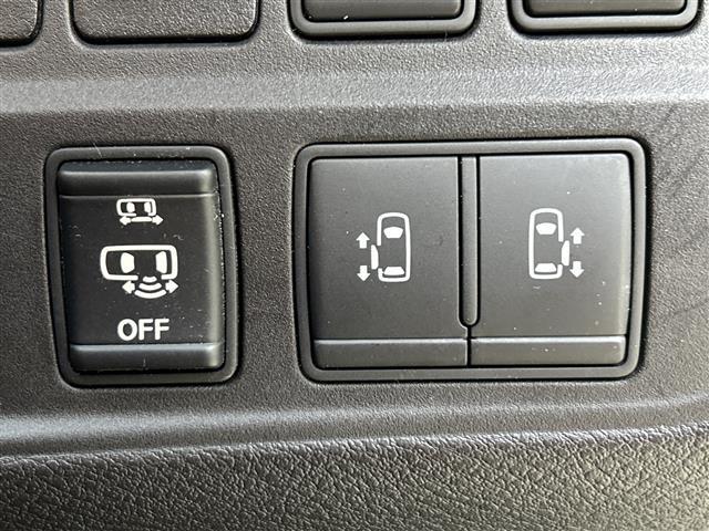 セレナ ハイウェイスター　プロパイロットエディション　純正９インチＳＤナビ　両側パワースライド　後席モニター　プロパイロット　バックカメラ　ＬＥＤ　ＥＴＣ　スマートキー　追従クルコン　純正１６インチＡＷ　オートライト　フロアマット　スペアキー　取扱説明書（7枚目）