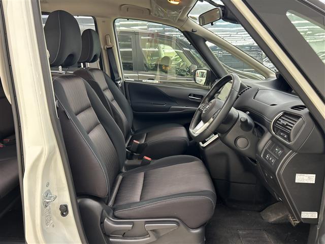 セレナ ハイウェイスター　プロパイロットエディション　純正９インチＳＤナビ　両側パワースライド　後席モニター　プロパイロット　バックカメラ　ＬＥＤ　ＥＴＣ　スマートキー　追従クルコン　純正１６インチＡＷ　オートライト　フロアマット　スペアキー　取扱説明書（24枚目）