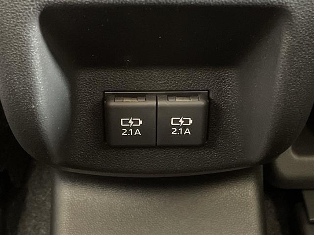 ライズ Ｇ　純正ナビ　パノラミックビューモニター　ブラインドスポットモニター　スマートアシスト　充電用ＵＳＢポート　スペアキー１本　前後ドライブレコーダー　ビルトインＥＴＣ２．０　純正フロアマット　純正ＡＷ（7枚目）