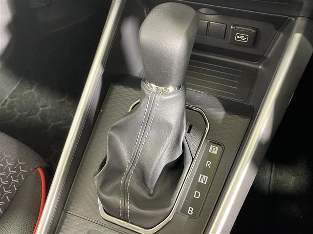 ライズ Ｇ　純正ナビ　パノラミックビューモニター　ブラインドスポットモニター　スマートアシスト　充電用ＵＳＢポート　スペアキー１本　前後ドライブレコーダー　ビルトインＥＴＣ２．０　純正フロアマット　純正ＡＷ（17枚目）