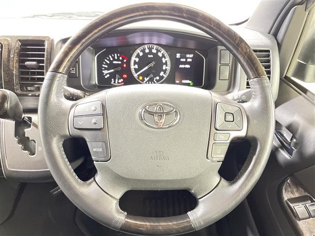 ハイエースバン スーパーＧＬ　ダーク　プライムＩＩ　純正ナビ　トヨタセーフティセンス　両側パワスラ　パノラミックビューモニター　１００Ｖ電源　ハーフレザーシート　フルフラットシート　スペアキー１本　ビルトインＥＴＣ　フロアマット有　ＬＥＤヘッドライト（6枚目）