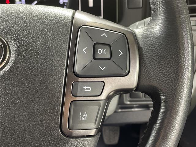 ハイエースバン スーパーＧＬ　ダーク　プライムＩＩ　純正ナビ　トヨタセーフティセンス　両側パワスラ　パノラミックビューモニター　１００Ｖ電源　ハーフレザーシート　フルフラットシート　スペアキー１本　ビルトインＥＴＣ　フロアマット有　ＬＥＤヘッドライト（8枚目）