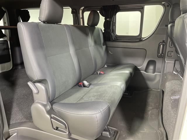 ハイエースバン スーパーＧＬ　ダーク　プライムＩＩ　純正ナビ　トヨタセーフティセンス　両側パワスラ　パノラミックビューモニター　１００Ｖ電源　ハーフレザーシート　フルフラットシート　スペアキー１本　ビルトインＥＴＣ　フロアマット有　ＬＥＤヘッドライト（25枚目）