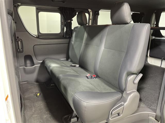 ハイエースバン スーパーＧＬ　ダーク　プライムＩＩ　純正ナビ　トヨタセーフティセンス　両側パワスラ　パノラミックビューモニター　１００Ｖ電源　ハーフレザーシート　フルフラットシート　スペアキー１本　ビルトインＥＴＣ　フロアマット有　ＬＥＤヘッドライト（28枚目）