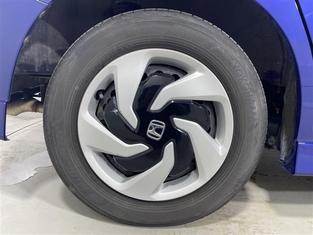 フリードハイブリッド ジャストセレクション　純正ナビ　両側スライドドア　バックカメラ　ＥＴＣ　クルーズコントロール　スマートキー　純正１５インチＡＷ　横滑り防止装置　アイドリングストップ　オートライト　電格格納ミラー　フロアマット（40枚目）