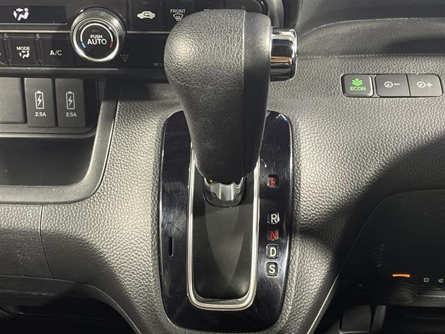 Ｎ－ＢＯＸカスタム Ｇ・Ｌターボホンダセンシング　社外８インチナビ　社外フリップダウンモニター　ホンダセンシング　両側パワースライドドア　ハーフレザーシート　レーダークルコン　バックカメラ　ＥＴＣ　ＬＥＤ　フロアマット　スペアキー　取扱説明書　保証書（15枚目）