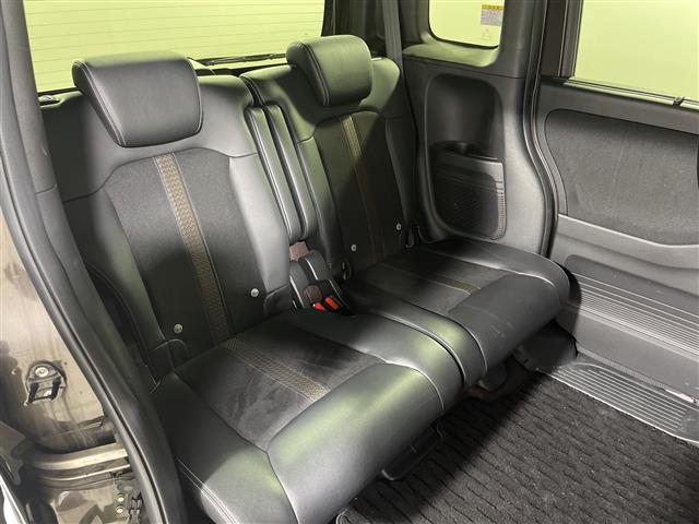 Ｎ－ＢＯＸカスタム Ｇ・Ｌターボホンダセンシング　社外８インチナビ　社外フリップダウンモニター　ホンダセンシング　両側パワースライドドア　ハーフレザーシート　レーダークルコン　バックカメラ　ＥＴＣ　ＬＥＤ　フロアマット　スペアキー　取扱説明書　保証書（23枚目）