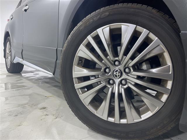 ハリアー Ｚ　純正１２．３型ナビ　ＪＢＬ　モデリスタエアロ　モデリスタマフラーカッター　セーフティセンス　Ｂカメラ　デジタルインナーミラー内蔵ドラレコ　ＥＴＣ２．０　ＨＵＤ　ＬＥＤ　追従クルコン　純正１９ＡＷ（40枚目）