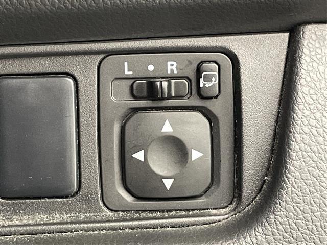 デイズ ハイウェイスター　Ｖセレクション＋セーフティ　純正ナビ　スマートキー　純正１４インチ　衝突被害軽減システム　盗難防止システム　アイドリングストップ　フォグランプ　ウィンカーミラー　電格格納ミラー　プッシュスタート　フロアマット　スペアキー（8枚目）