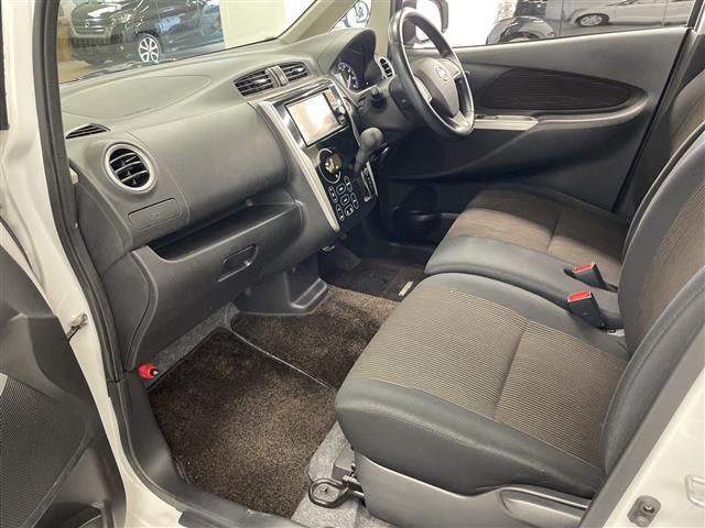 デイズ ハイウェイスター　Ｖセレクション＋セーフティ　純正ナビ　スマートキー　純正１４インチ　衝突被害軽減システム　盗難防止システム　アイドリングストップ　フォグランプ　ウィンカーミラー　電格格納ミラー　プッシュスタート　フロアマット　スペアキー（29枚目）